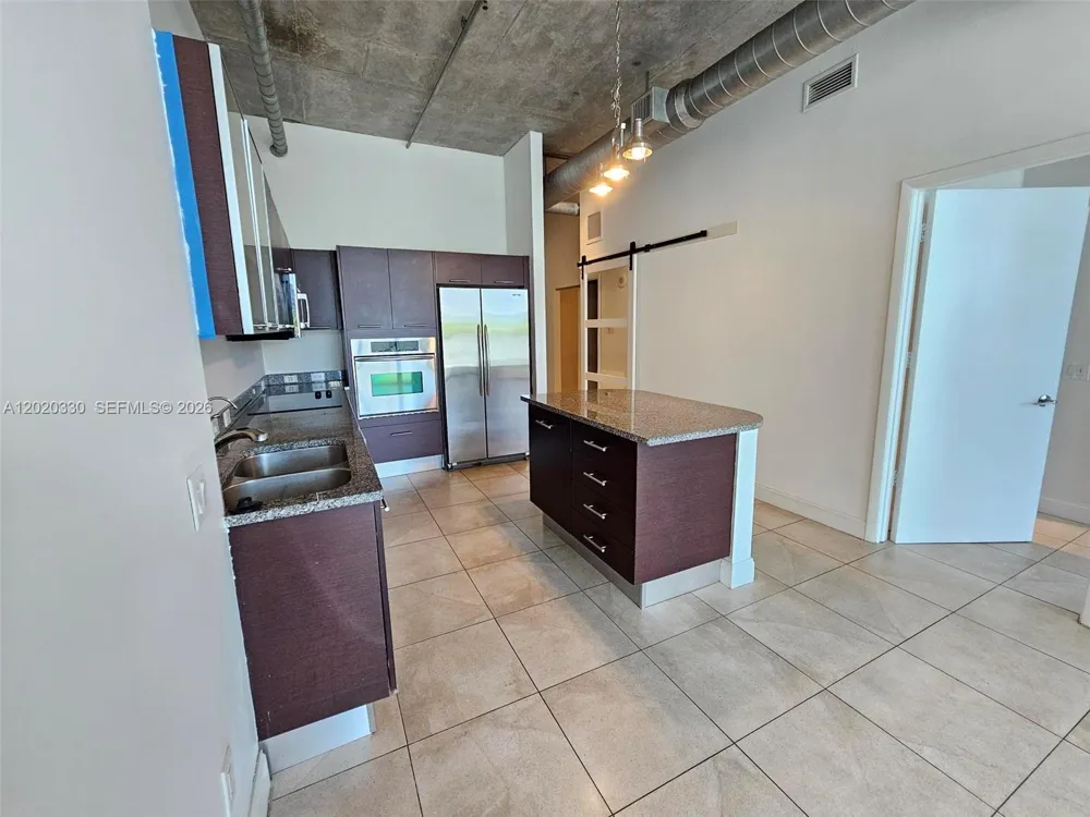 3029 NE 188th St #323 Aventura, FL 33180