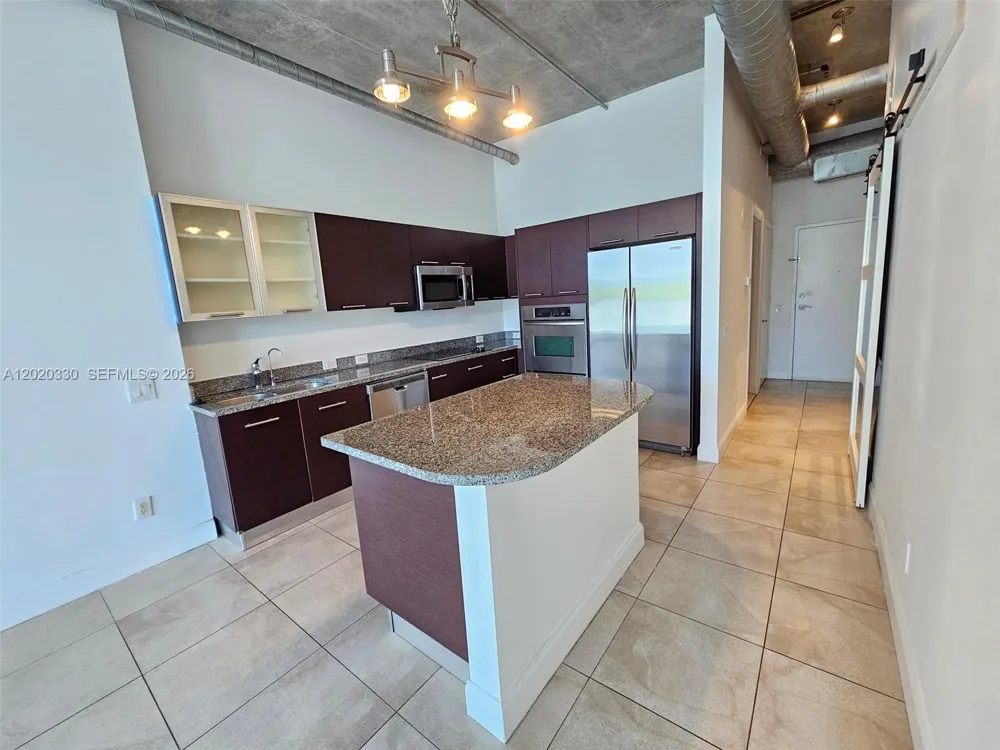 3029 NE 188th St #323 Aventura, FL 33180