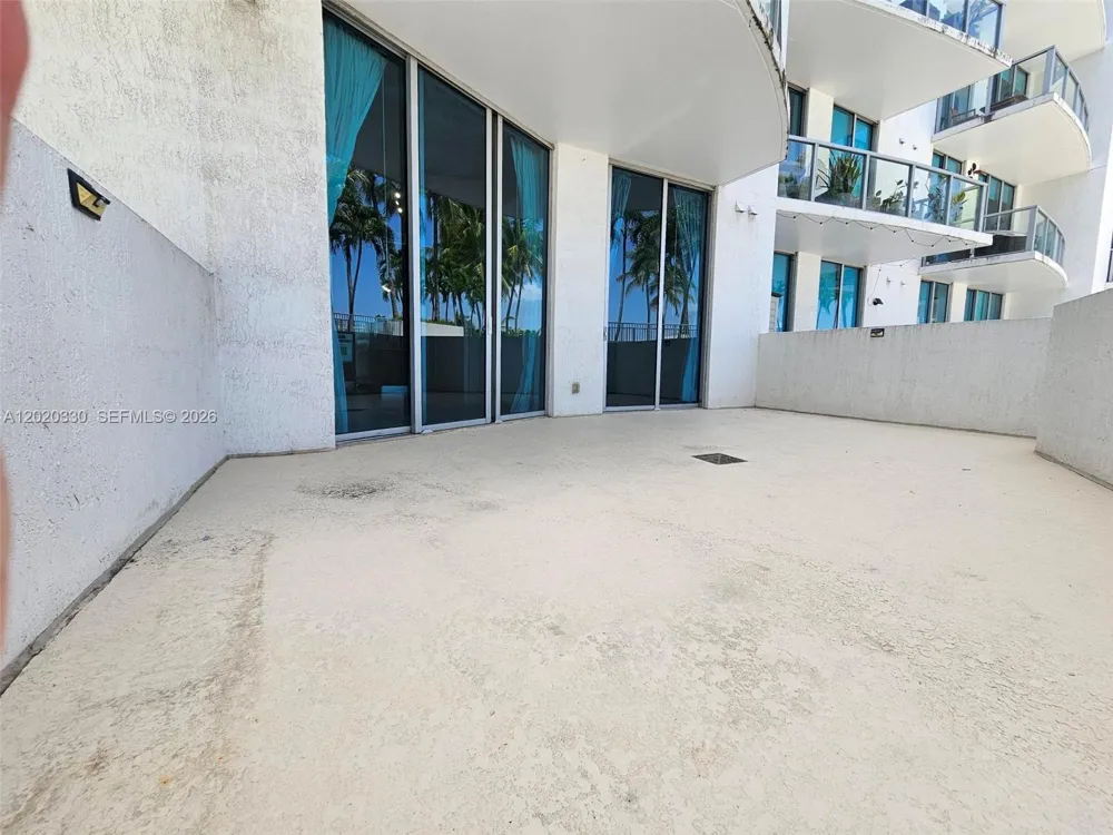 3029 NE 188th St #323 Aventura, FL 33180