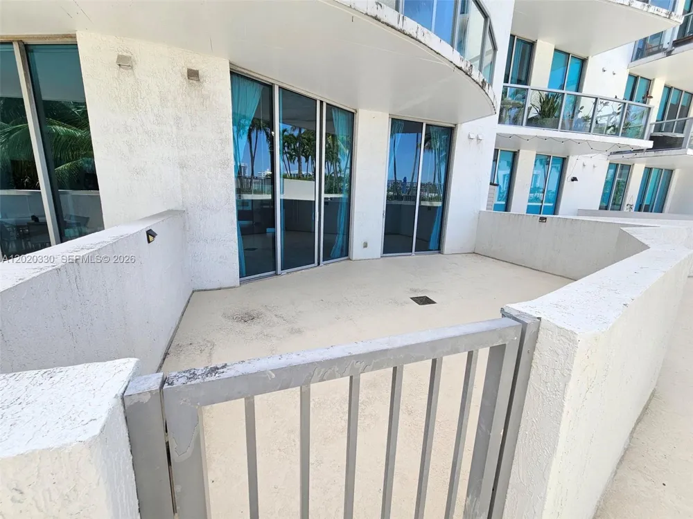 3029 NE 188th St #323 Aventura, FL 33180