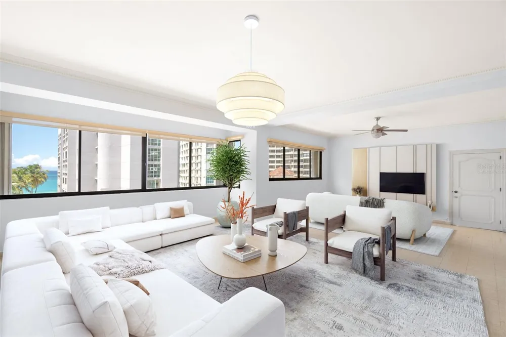 61 KINGS COURT #5E San Juan, PR 00911