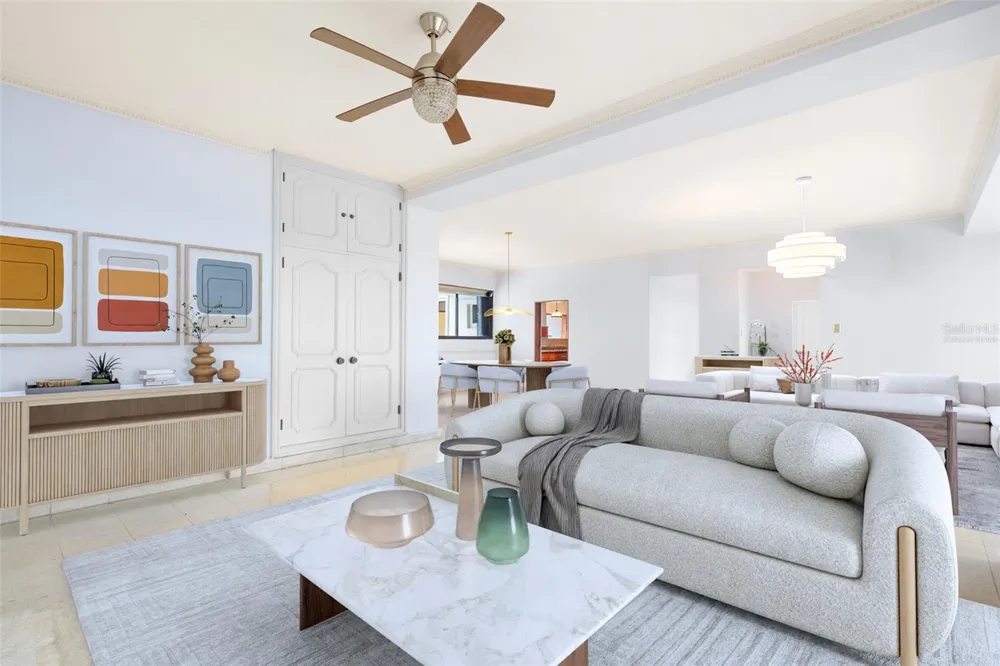 61 KINGS COURT #5E San Juan, PR 00911