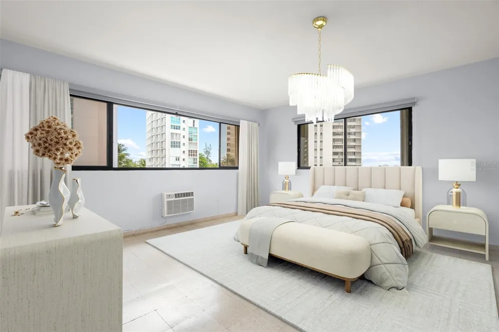 61 KINGS COURT #5E San Juan, PR 00911