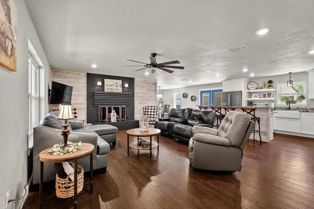 3353 County Road 2130 Telephone, TX 75488
