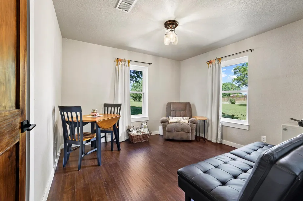 3353 County Road 2130 Telephone, TX 75488