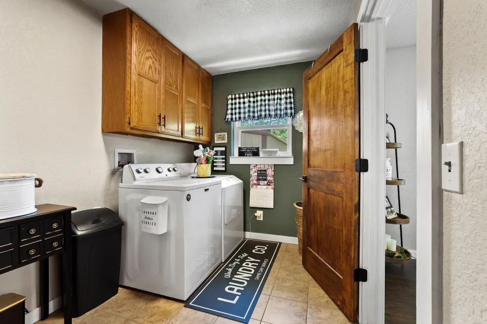 3353 County Road 2130 Telephone, TX 75488