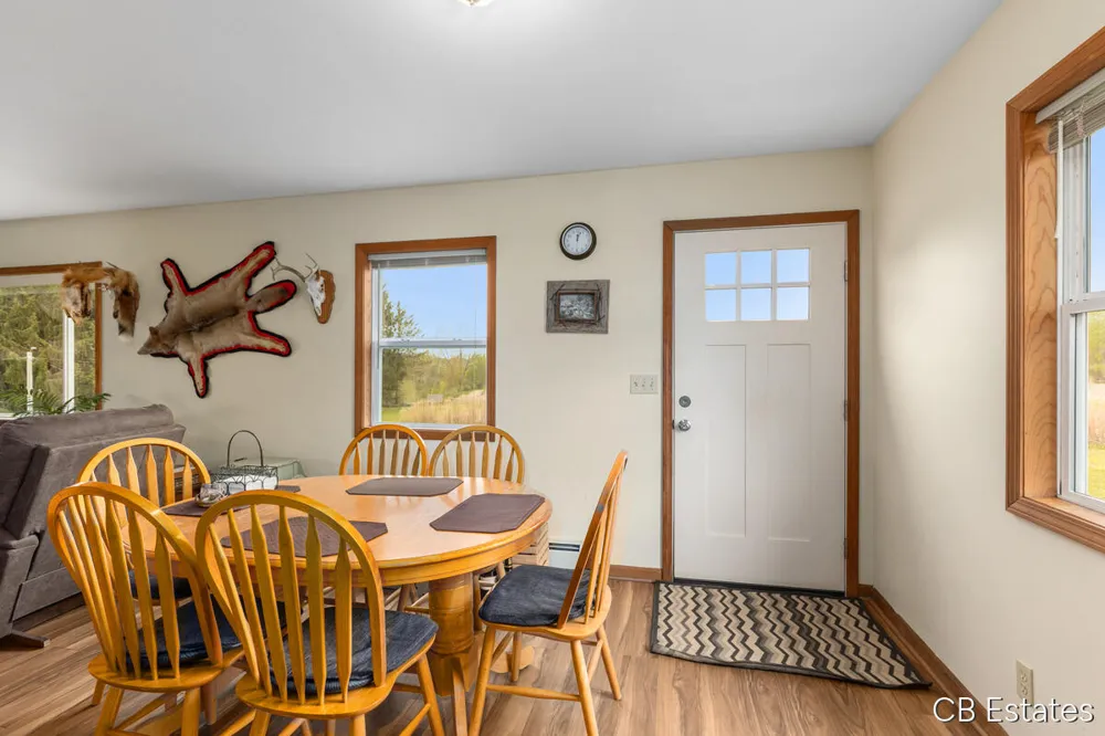 7147 6 Mile Road Norwich Township, MI 49307