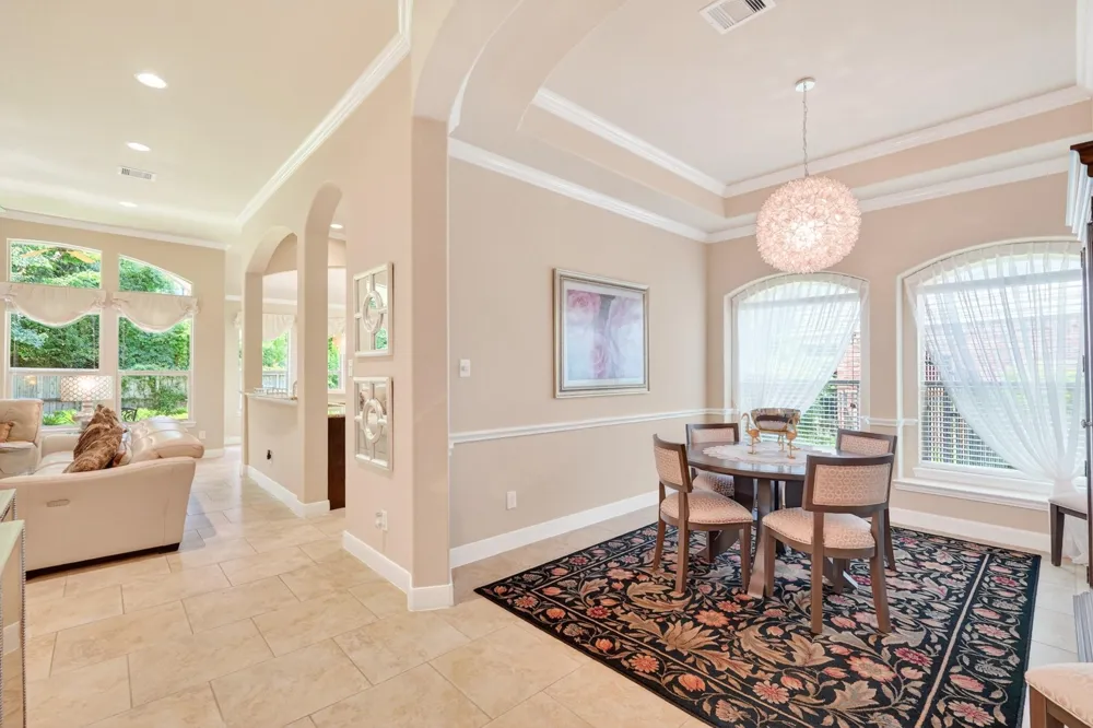 55 S Victoriana Circle Spring, TX 77389
