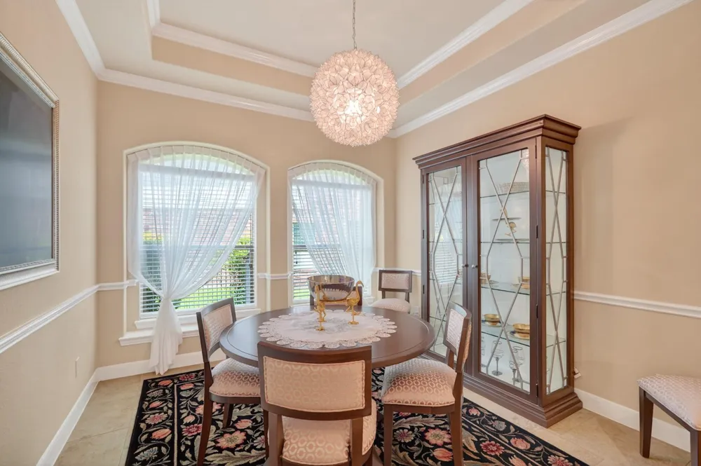 55 S Victoriana Circle Spring, TX 77389