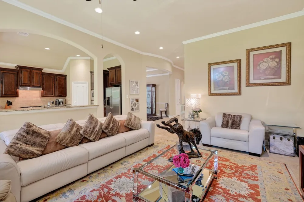 55 S Victoriana Circle Spring, TX 77389