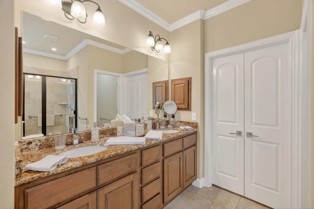 55 S Victoriana Circle Spring, TX 77389