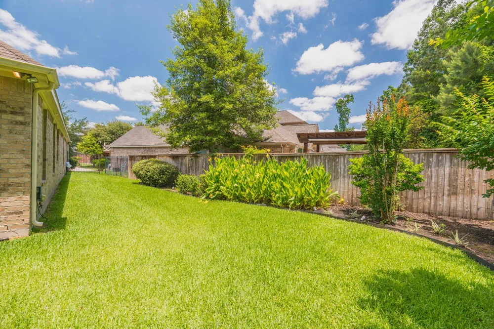 55 S Victoriana Circle Spring, TX 77389