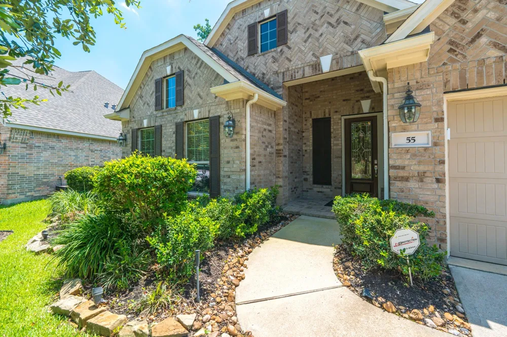 55 S Victoriana Circle Spring, TX 77389