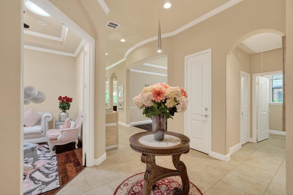 55 S Victoriana Circle Spring, TX 77389