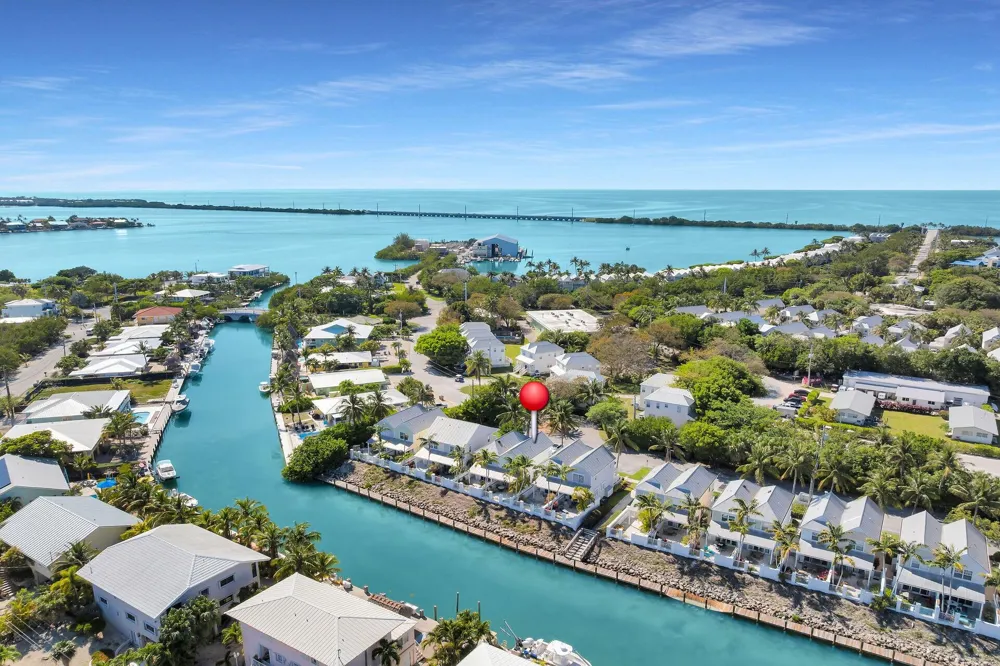 7006 Harbor Village Drive