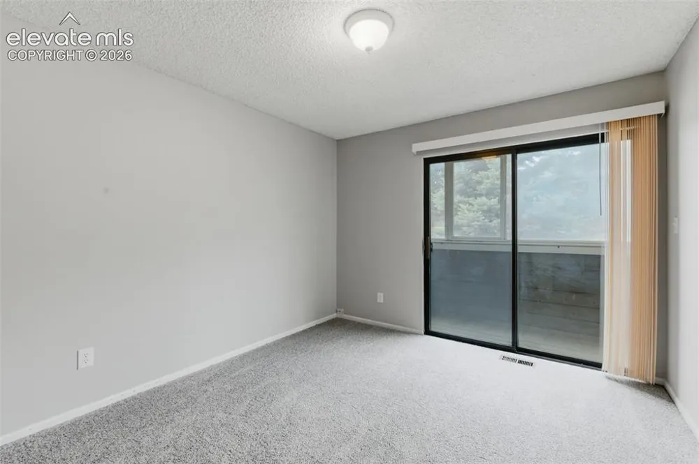 6987 Gayle Lyn Lane Colorado Springs, CO 80919