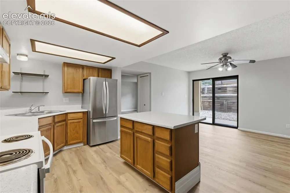 6987 Gayle Lyn Lane Colorado Springs, CO 80919