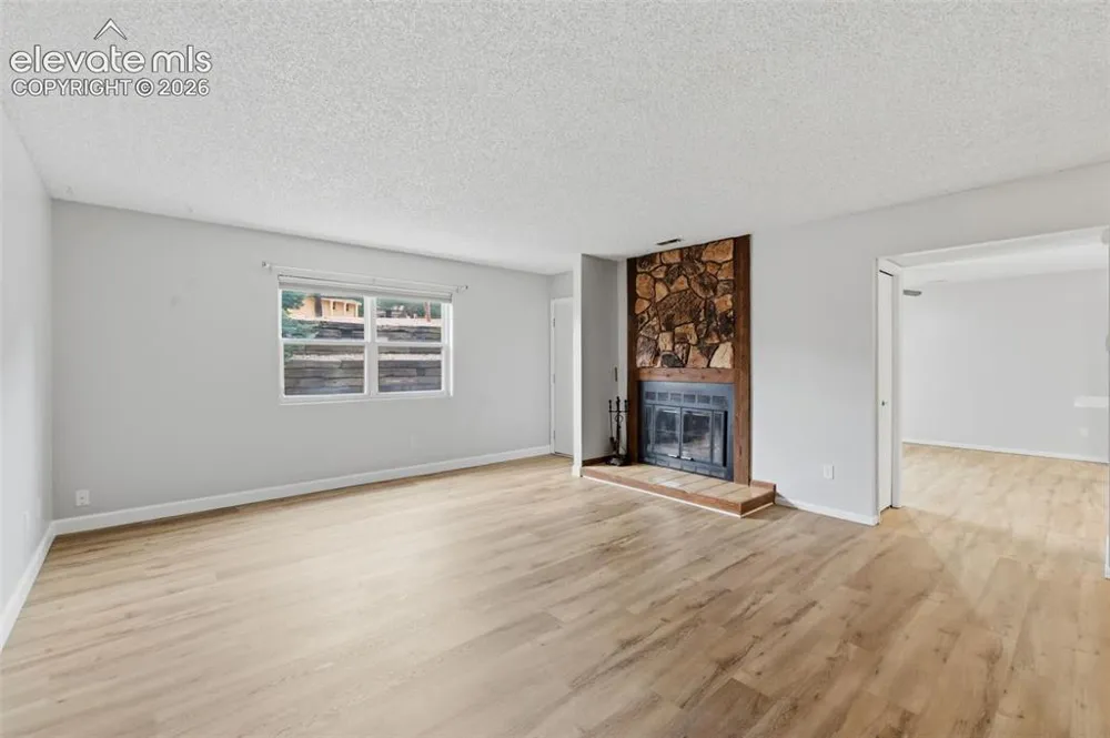 6987 Gayle Lyn Lane Colorado Springs, CO 80919