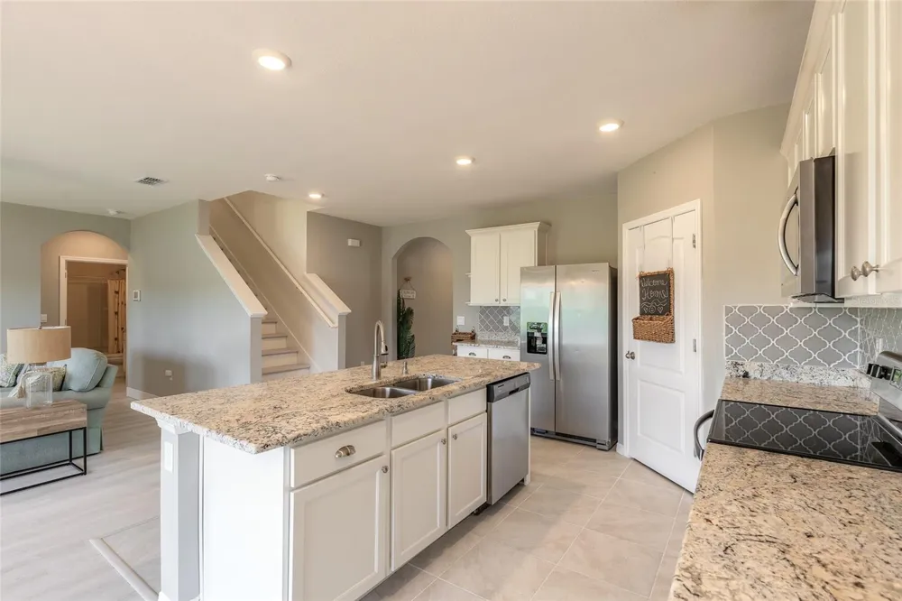319 SUNSET VIEW DRIVE Edgewater, FL 32141