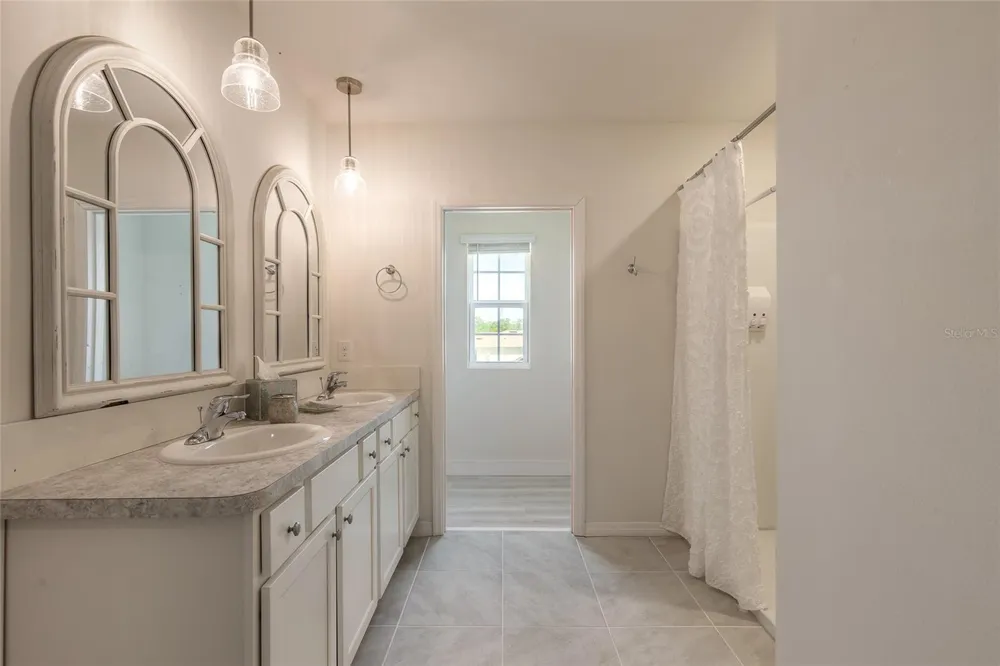 319 SUNSET VIEW DRIVE Edgewater, FL 32141