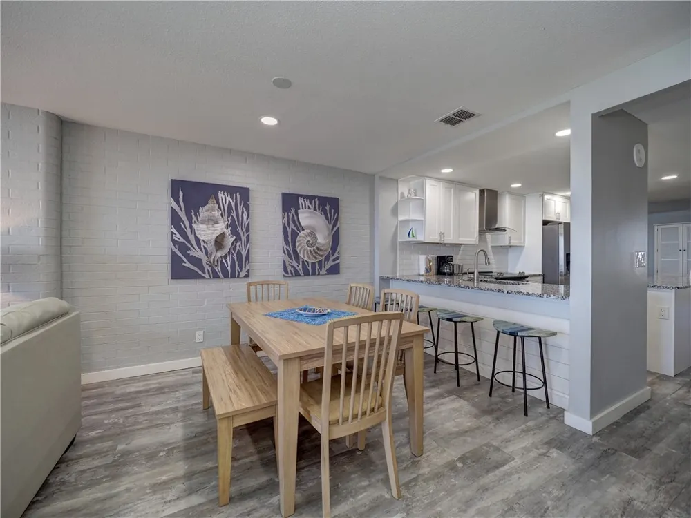 720 Access Road 1-A #504 Port Aransas, TX 78373