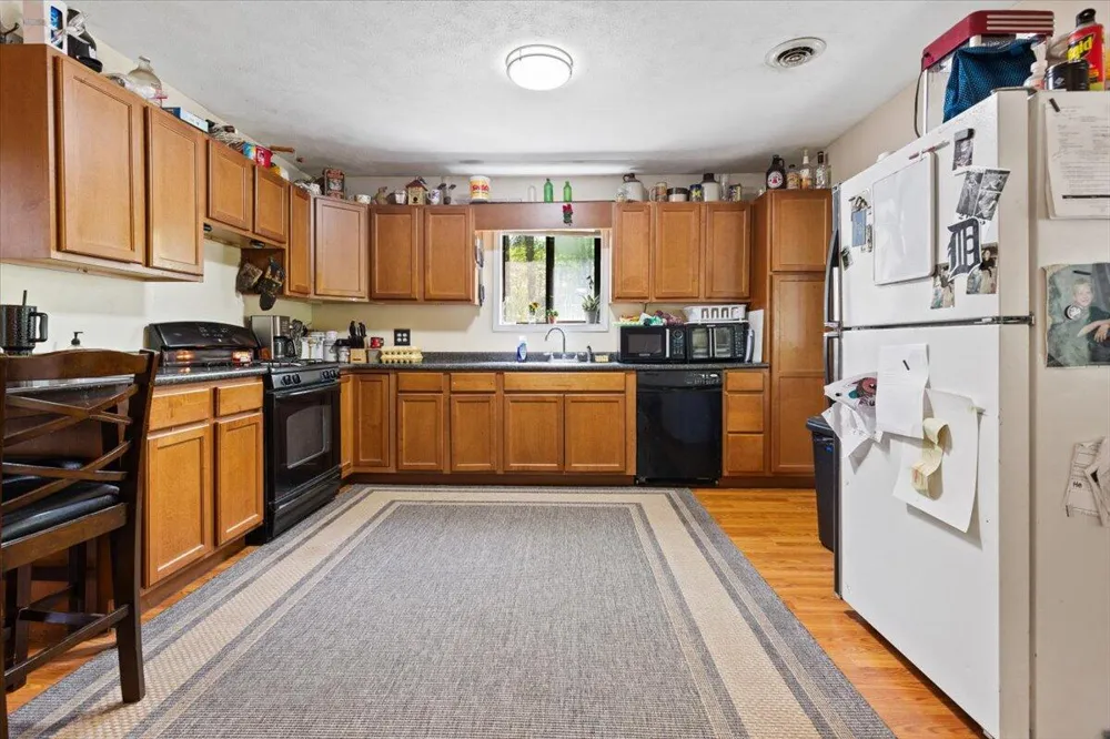 8744 Mackinaw Trail Drive Howard City, MI 49329