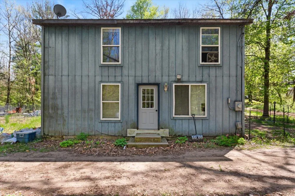 8744 Mackinaw Trail Drive Howard City, MI 49329