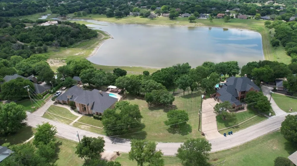 141 Lakeview Drive Aledo, TX 76008