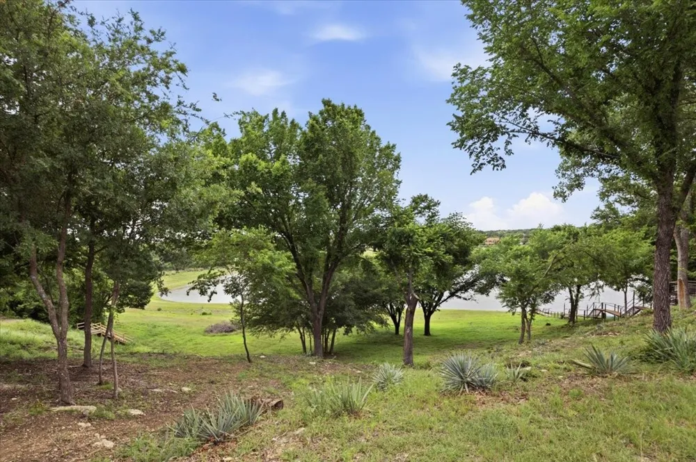 141 Lakeview Drive Aledo, TX 76008
