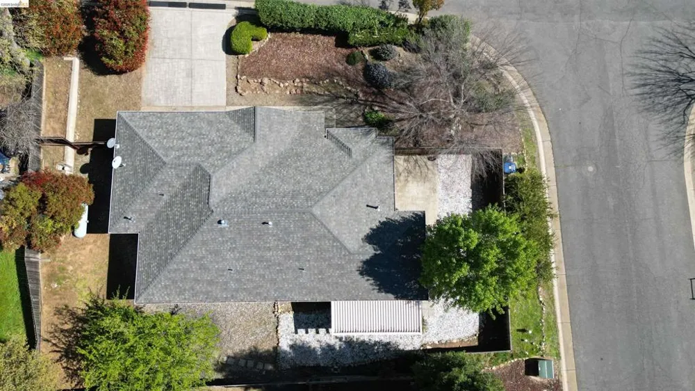 17800 Rolling Oaks Dr. Jamestown, CA 95327