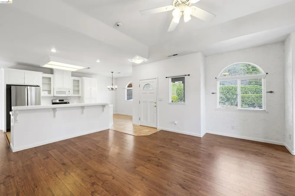 17800 Rolling Oaks Dr. Jamestown, CA 95327