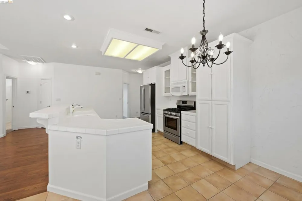 17800 Rolling Oaks Dr. Jamestown, CA 95327
