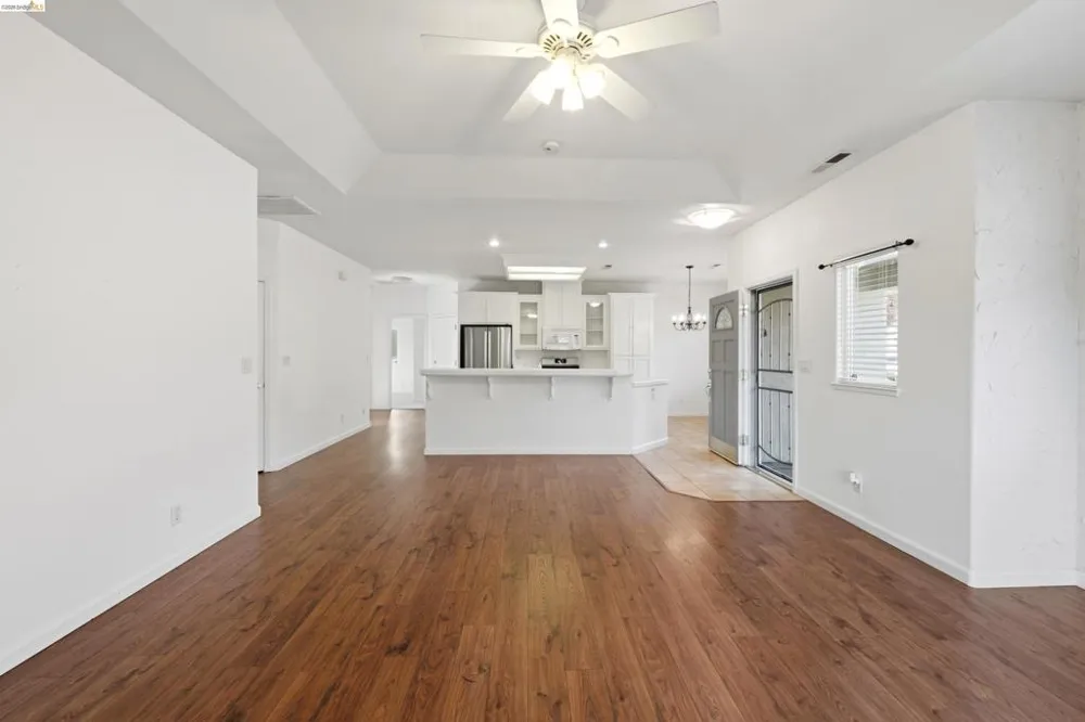 17800 Rolling Oaks Dr. Jamestown, CA 95327
