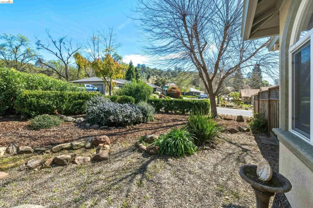 17800 Rolling Oaks Dr. Jamestown, CA 95327