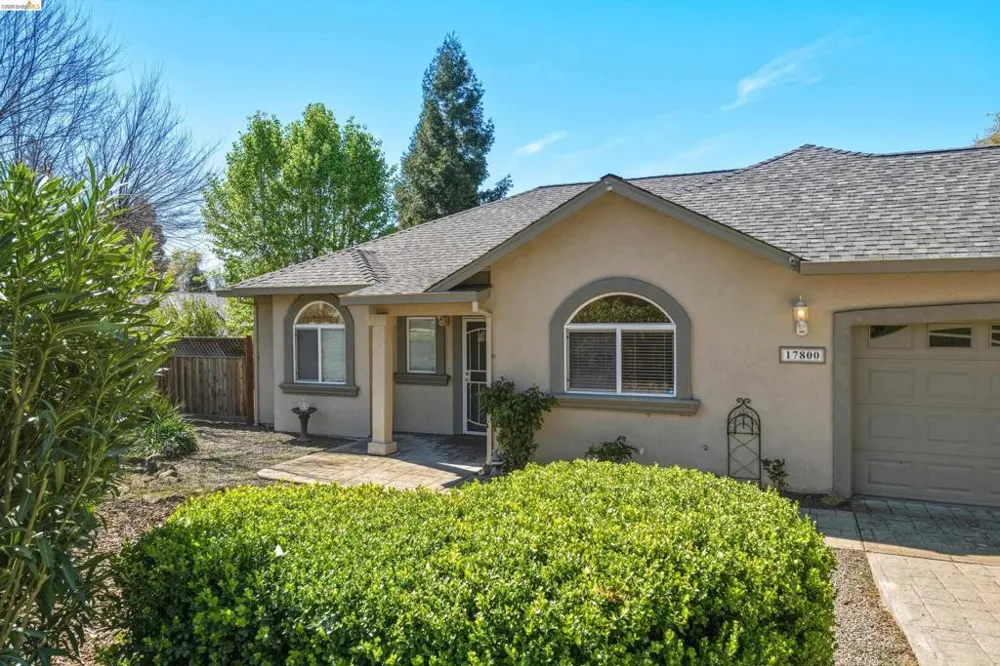 17800 Rolling Oaks Dr. Jamestown, CA 95327