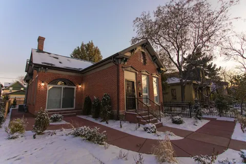 2834 Curtis Street #3