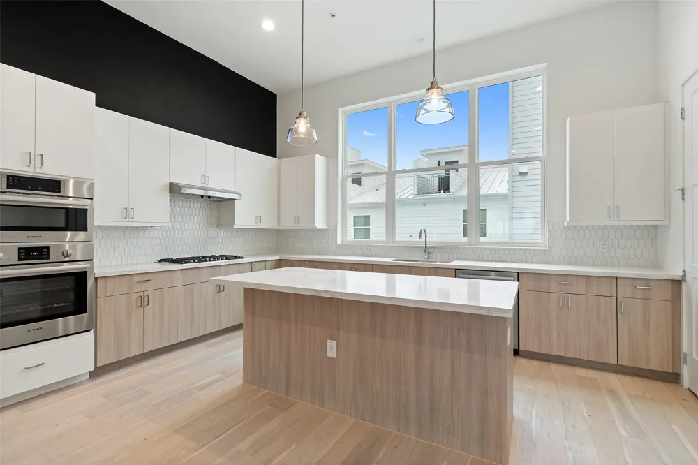 2805 McCurdy Street #6 Austin, TX 78723