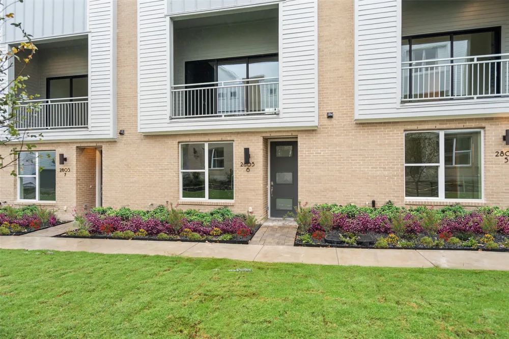 2805 McCurdy Street #6 Austin, TX 78723