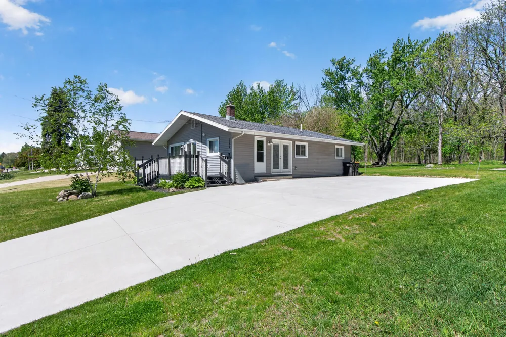 10674 Wesch Road Brooklyn, MI 49230