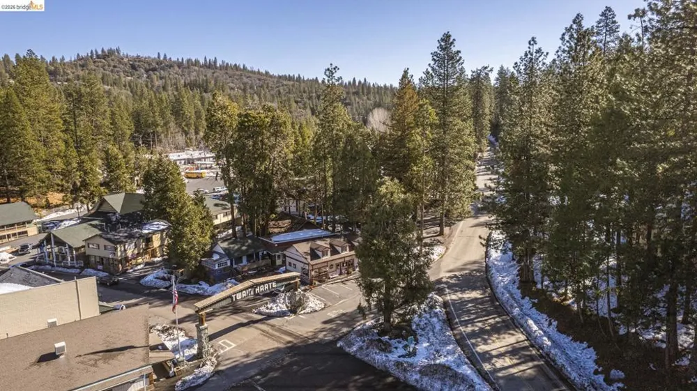 23012 Strauch Dr Twain Harte, CA 95383