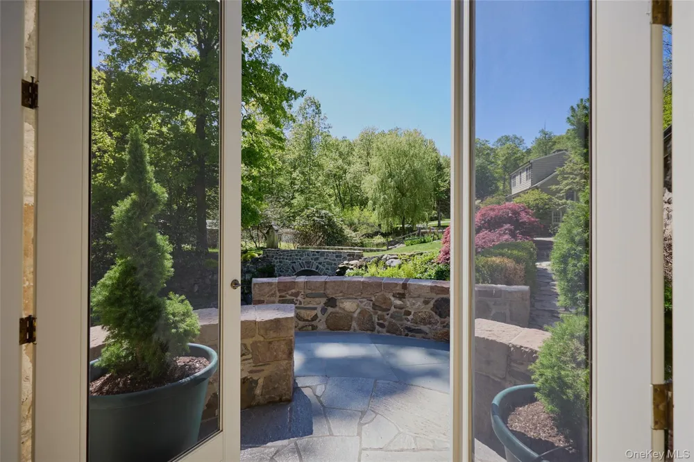 116 S Mountain Road New City, NY 10956
