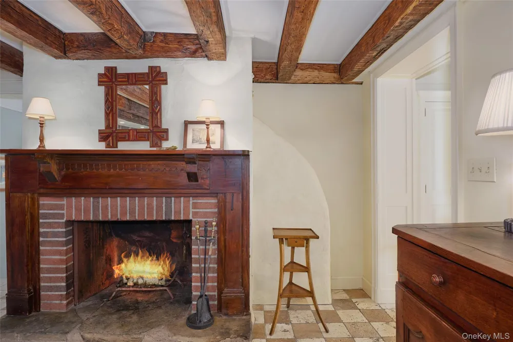 116 S Mountain Road New City, NY 10956