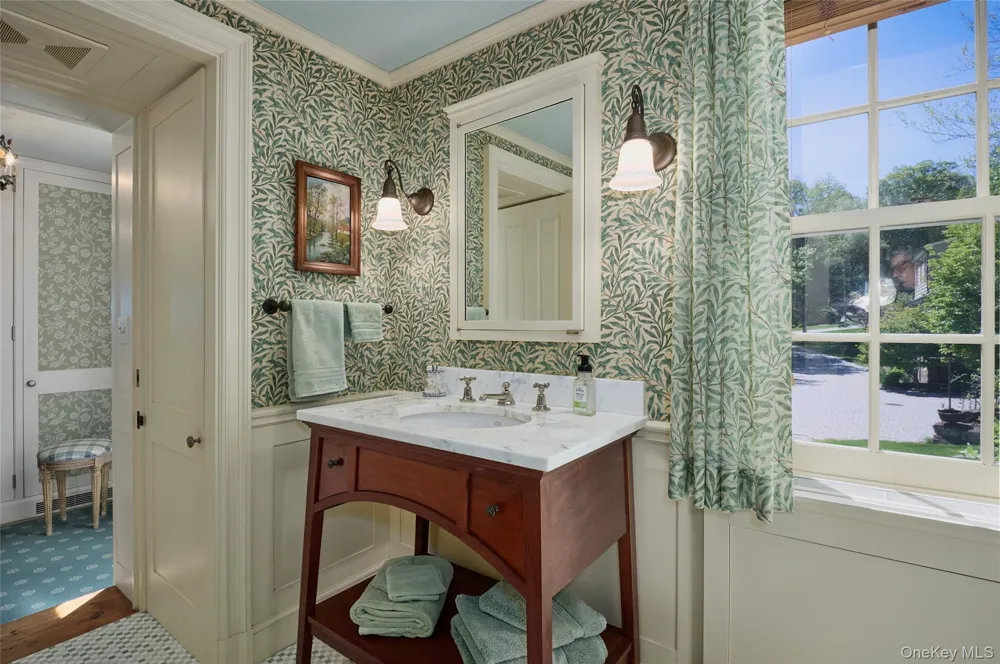 116 S Mountain Road New City, NY 10956