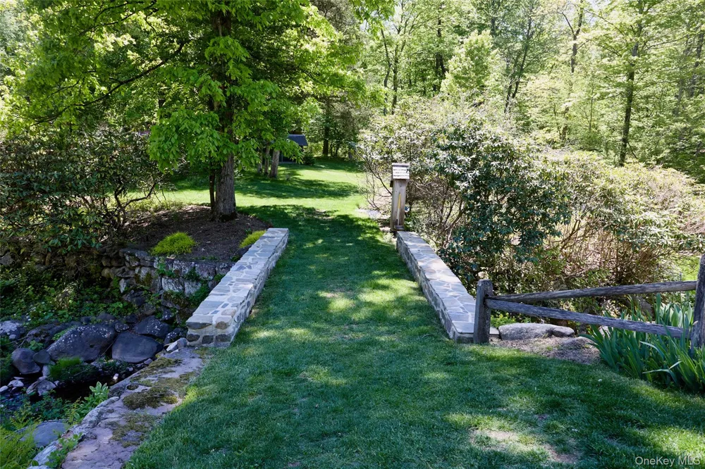 116 S Mountain Road New City, NY 10956