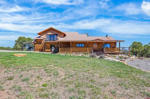 382 Sugar Bush Lane