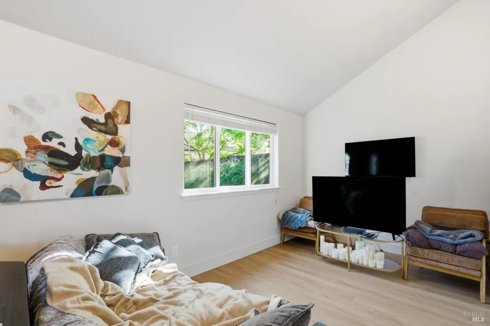 1433 Oak Avenue St. Helena, CA 94574