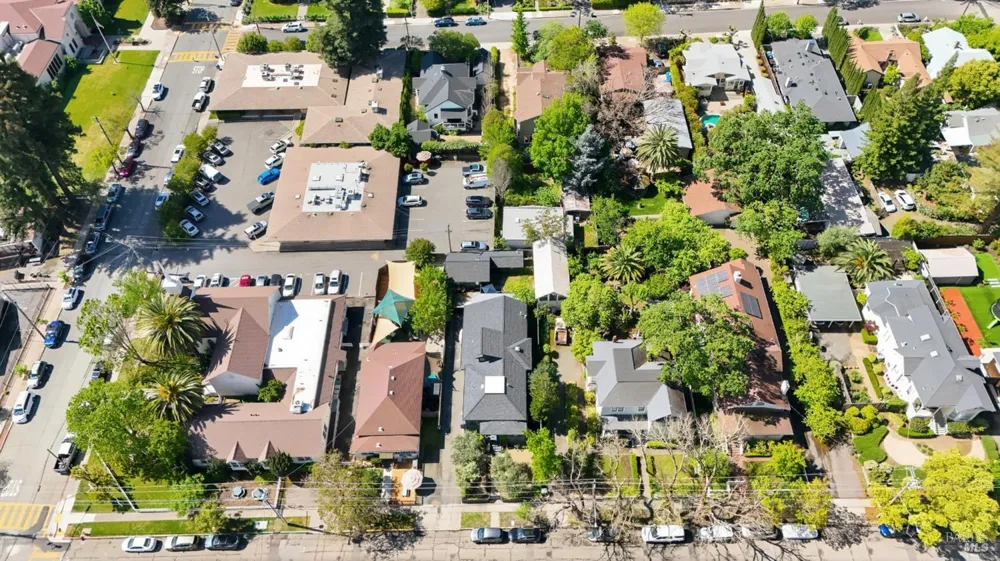 1433 Oak Avenue St. Helena, CA 94574