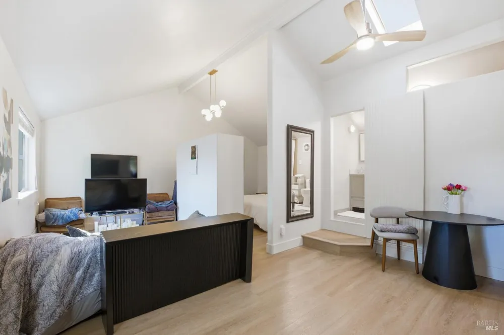 1433 Oak Avenue St. Helena, CA 94574