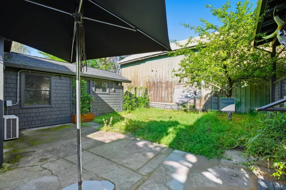 1433 Oak Avenue St. Helena, CA 94574