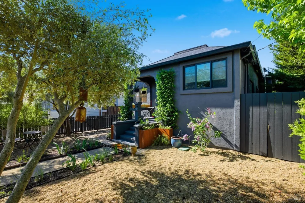 1433 Oak Avenue St. Helena, CA 94574